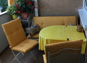 Gartenbankauflage mit Rcklehne und Niedriglehner Auflagen fr Balkon in der Farbe Uni-Living Yellow