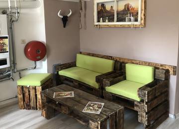 Paletten - Sitzkissen und Rücklehne nach Maß für Sitzgarnitur in der Farbe Sunny Anis Paletten - Sitzkissen und Rücklehne nach Maß für Sitzgarnitur in der Farbe Sunny Anis