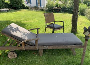 Gartenliege-Auflage und Sitzkissen in der Farbe Sunny Orage/Dunkelgrau