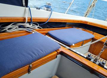 Bankauflage nach Ma fr den Auenbereich eines Segelbootes in der Farbe Panama Navy