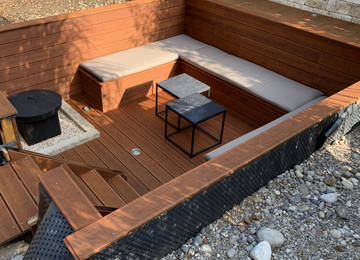 Bankauflagen nach Ma fr eine tiefergelegte Terrasse in der Farbe Sunbrella Taupe Chin