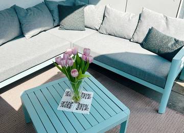 Maßgefertigte Lounge Sitzkissen mit farblich passenden Zierkissen für Lounge Garnitur in der Farbe Panama Granite