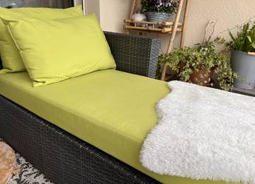Lounge Sitzkissen nach Ma mit farblich passenden Zierkissen/Rckenkissen in der Farbe Sunny Anis