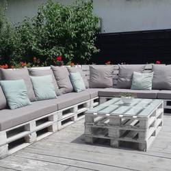 Pallets & Lounge cushions Pallets & Lounge cushions